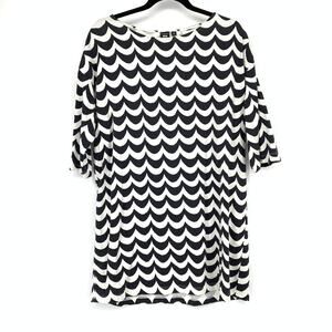 Marimekko X Uniqlo Short Sleeve Tunic Top Womens Size M Black White Waves Print